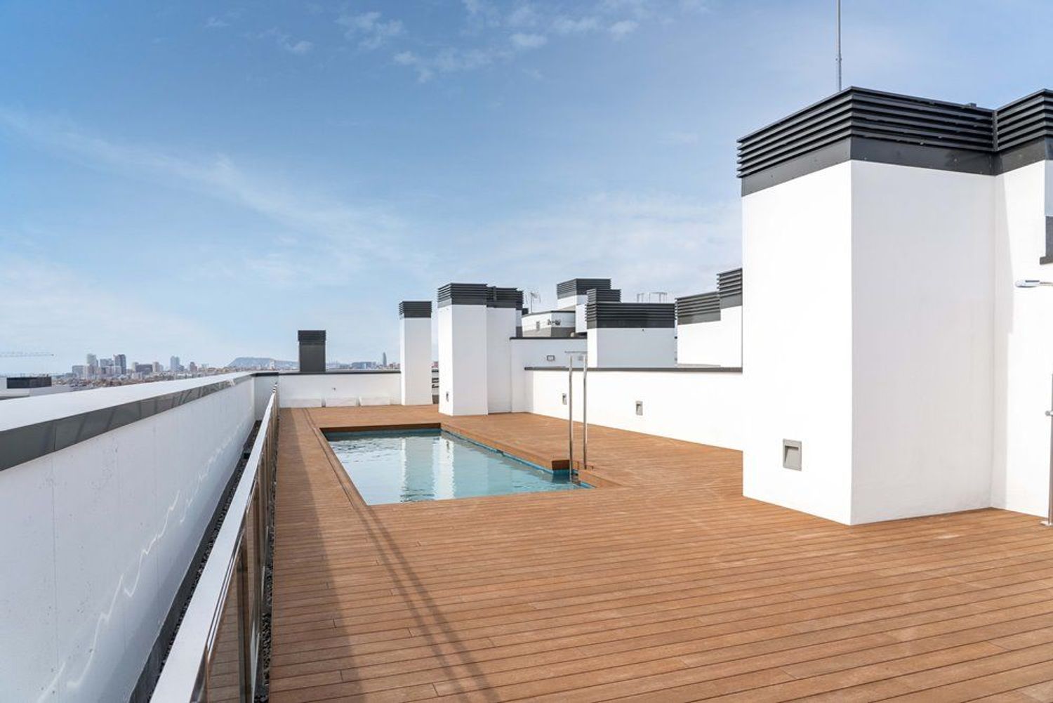 Apartamento en Badalona, Barcelona, España 4 dormitorios, 141 m2 No. 160986