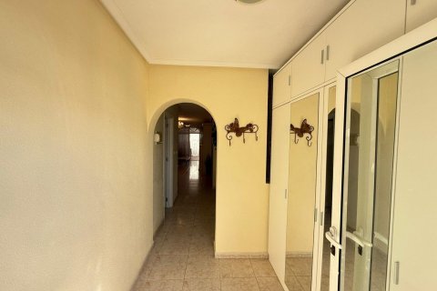 Casa adosada en venta Torrevieja, Alicante, España 2 dormitorios, 130 m2 No. 138404 - foto 18