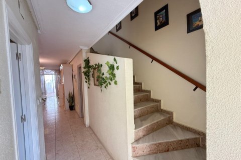 Casa adosada en venta Torrevieja, Alicante, España 2 dormitorios, 130 m2 No. 138404 - foto 19