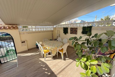 Casa adosada en venta Torrevieja, Alicante, España 2 dormitorios, 130 m2 No. 138404 - foto 23