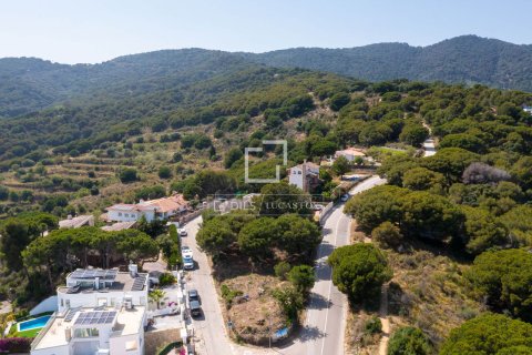 Villa for sale in Vilassar de Dalt, Barcelona, Spain 4 bedrooms, 336 sq.m. No. 150448 - photo 13