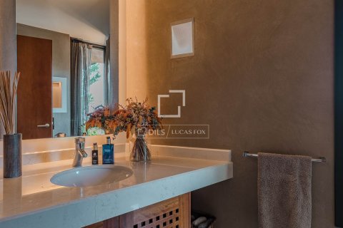 Villa for sale in Barcelona, Spain 7 bedrooms, 659 sq.m. No. 150452 - photo 24