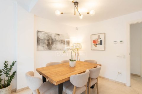 Villa en venta en Sant Cugat del Vallès, Barcelona, España 5 dormitorios, 248 m2 No. 150450 - foto 6