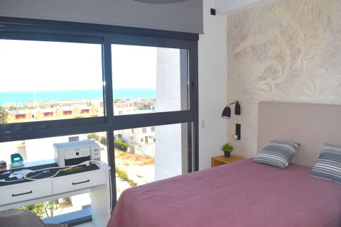 Dzīvoklis pārdošanā Guardamar del Segura, Alicante, Spānijā 3 istabas, 93 m2 Nr. 196446 - attēls 16
