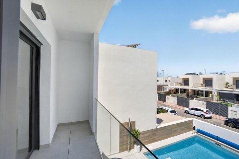 Продажа виллы в Бенихофар, Аликанте, Испания 5 спален, 214м2 №196445 - фото 18