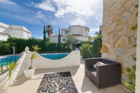 Huoneisto myytävänä Cabo Roig, Alicante, Espanja, 2 makuuhuonetta, 82 m2 No. 116959 - kuva 3