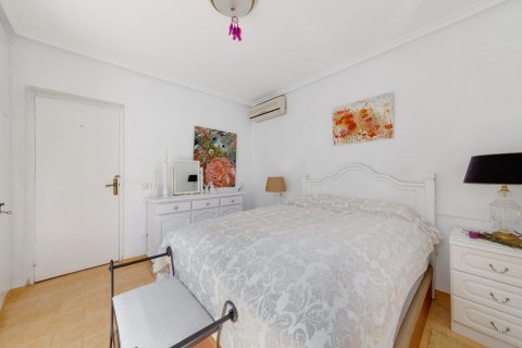 Huoneisto myytävänä Cabo Roig, Alicante, Espanja, 2 makuuhuonetta, 82 m2 No. 116959 - kuva 20