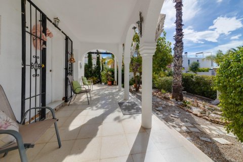 Huoneisto myytävänä Cabo Roig, Alicante, Espanja, 2 makuuhuonetta, 82 m2 No. 116959 - kuva 4