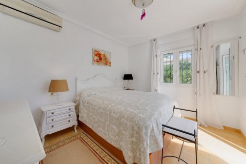 Huoneisto myytävänä Cabo Roig, Alicante, Espanja, 2 makuuhuonetta, 82 m2 No. 116959 - kuva 18