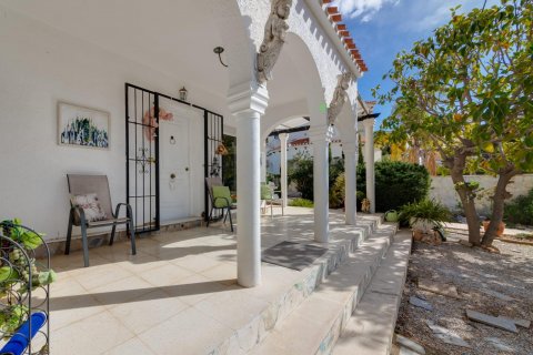 Huoneisto myytävänä Cabo Roig, Alicante, Espanja, 2 makuuhuonetta, 82 m2 No. 116959 - kuva 5