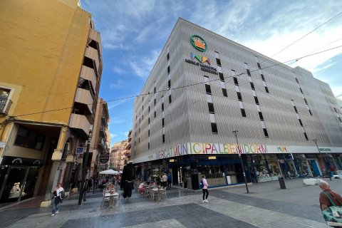 Commercial property à vendre Benidorm, Alicante, Espagne, 597 m2 No. 116960 - photo 1