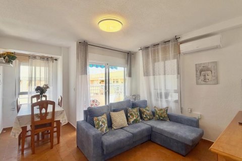 Apartamento en venta en Torrevieja, Alicante, España 3 dormitorios, 86 m2 No. 193194 - foto 3