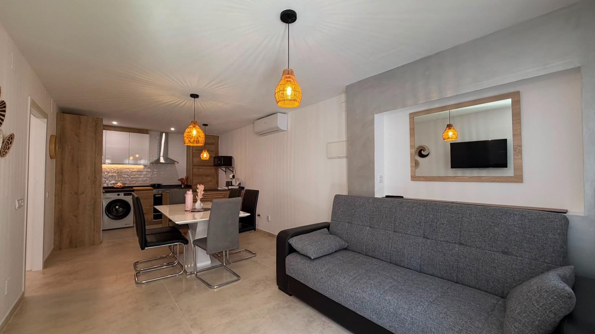 Bungalow in La Veleta, Alicante, Spain 2 bedrooms, 61 sq.m. No. 193193
