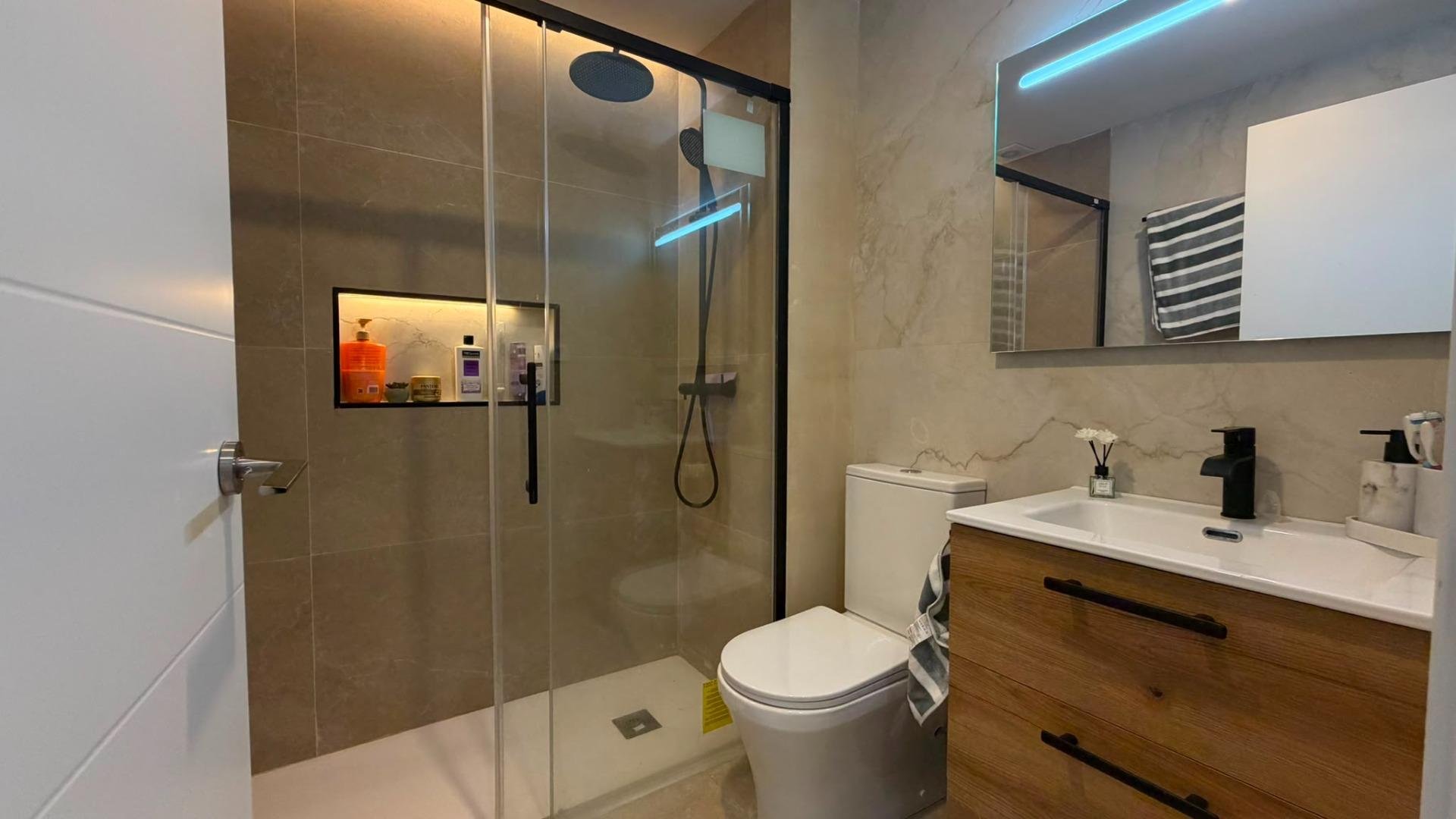 Bungalow in La Veleta, Alicante, Spain 2 bedrooms, 61 sq.m. No. 193193