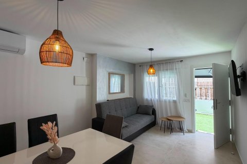 Bungalow in La Veleta, Alicante, Spain 2 bedrooms, 61 sq.m. No. 193193