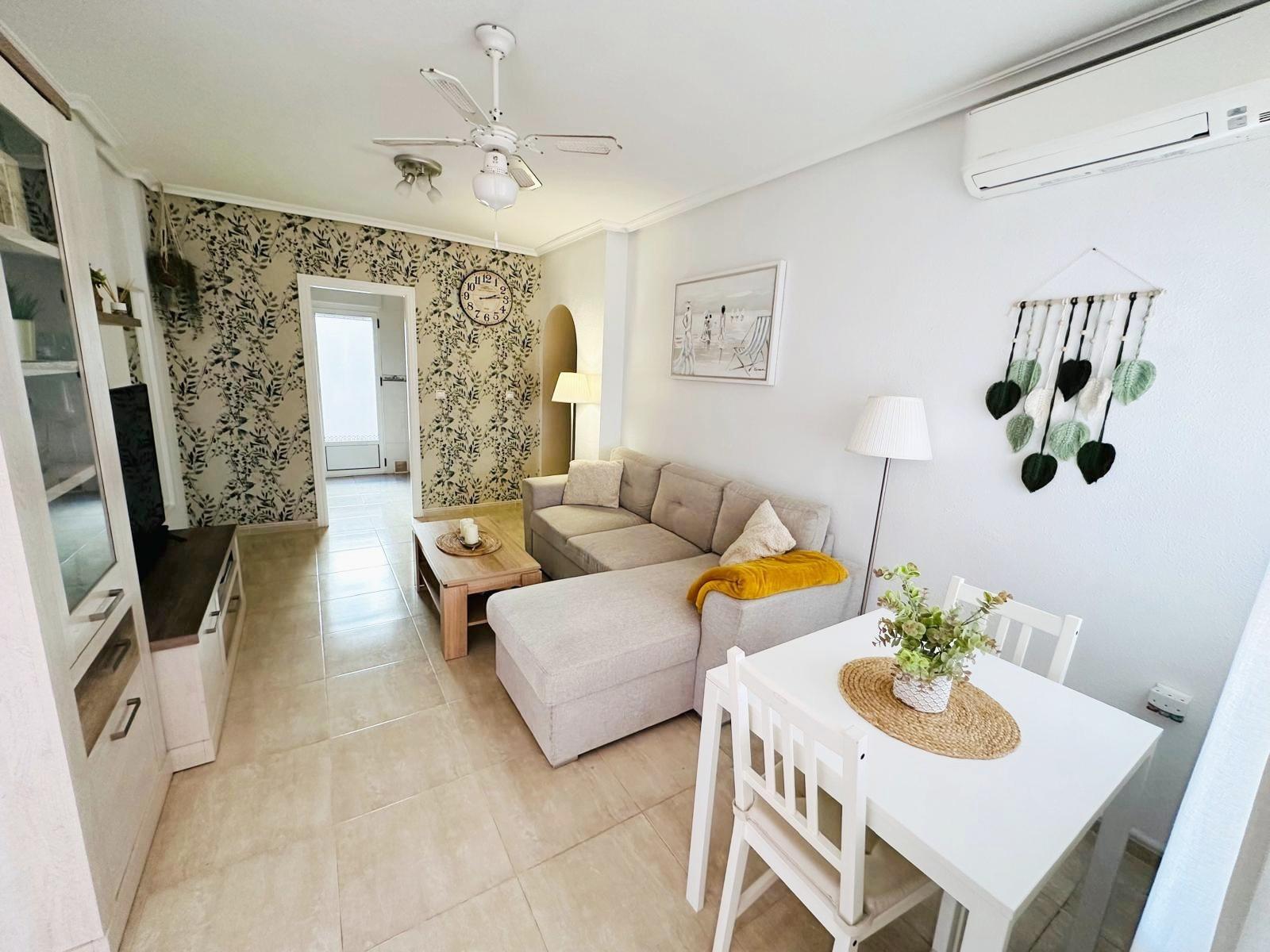 Bungalow in Los Altos, Alicante, Spain 2 bedrooms, 80 sq.m. No. 193196