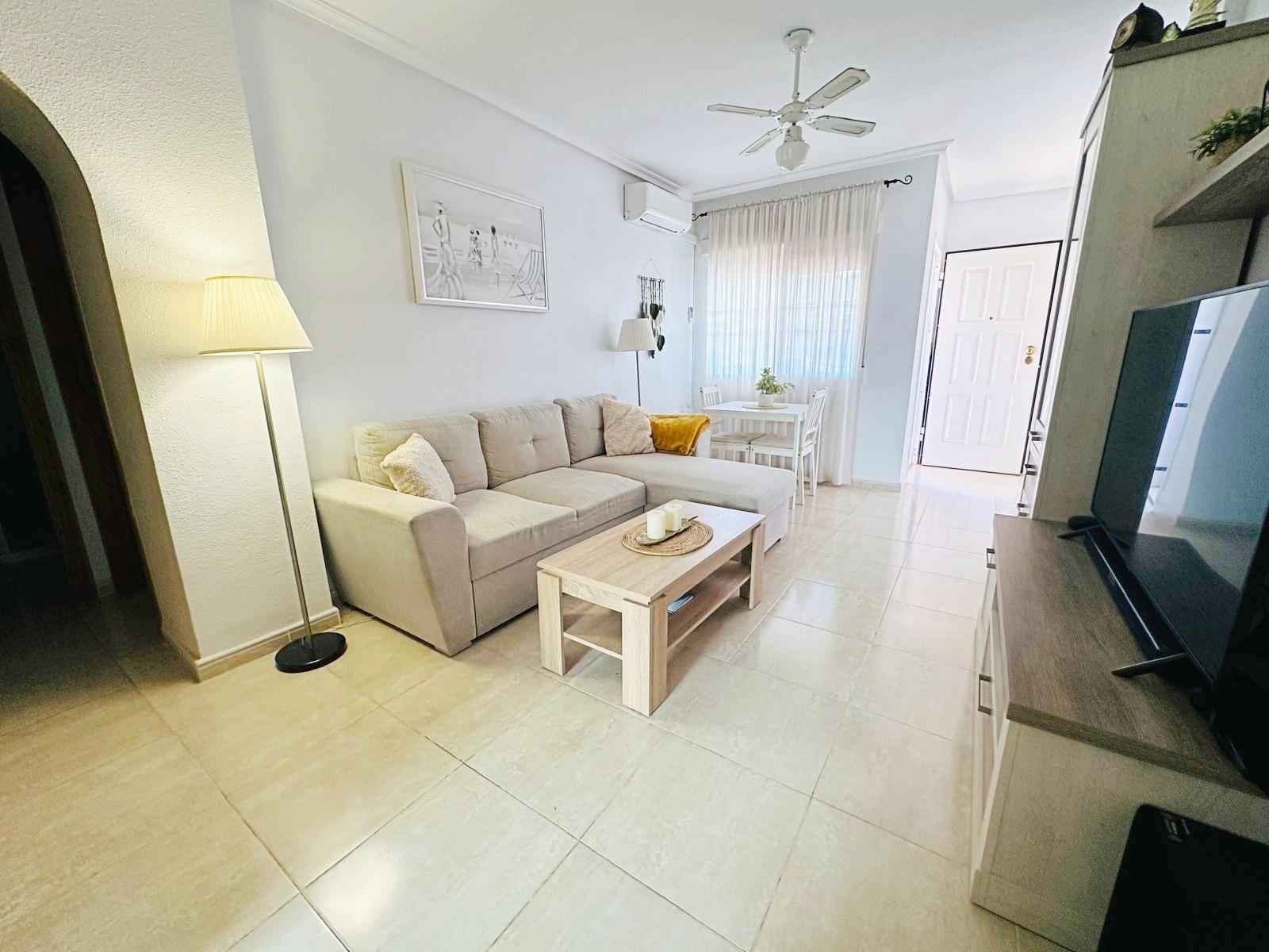 Bungalow in Los Altos, Alicante, Spain 2 bedrooms, 80 sq.m. No. 193196
