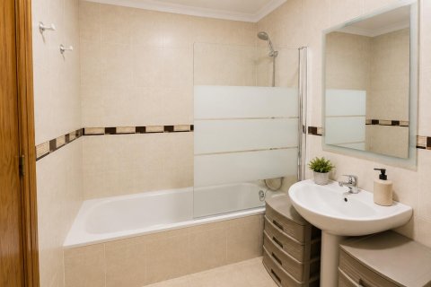 Bungalow for sale in Alicante, Spain 2 bedrooms, 82 sq.m. No. 193195 - photo 11