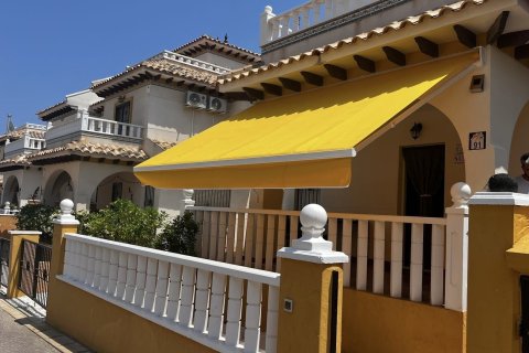 Bungalow w Alicante, Hiszpania 2 sypialnie, nr 189335 – zdjęcie 4