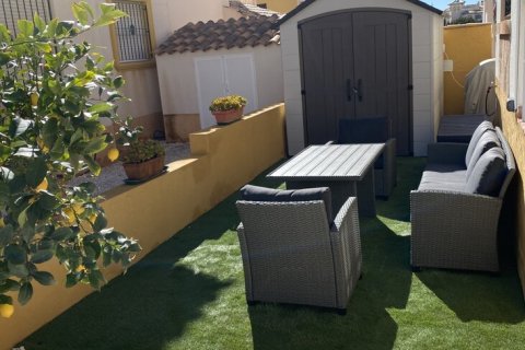 Bungalow w Alicante, Hiszpania 2 sypialnie, nr 189335 – zdjęcie 2