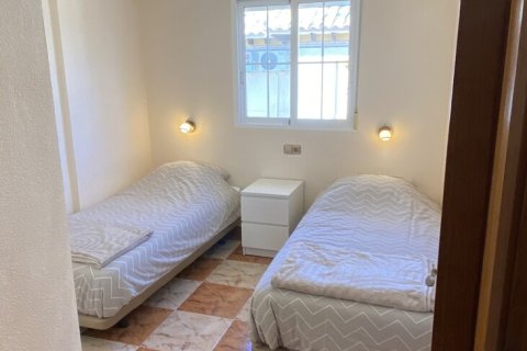 Bungalow w Alicante, Hiszpania 2 sypialnie, nr 189335 – zdjęcie 11