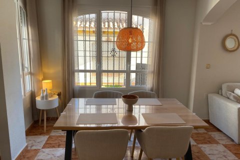 Bungalow w Alicante, Hiszpania 2 sypialnie, nr 189335 – zdjęcie 5