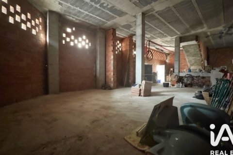 Lokal usługowy w Pego, Alicante, Hiszpania 1 sypialnia, 381 mkw. nr 173419 – zdjęcie 2