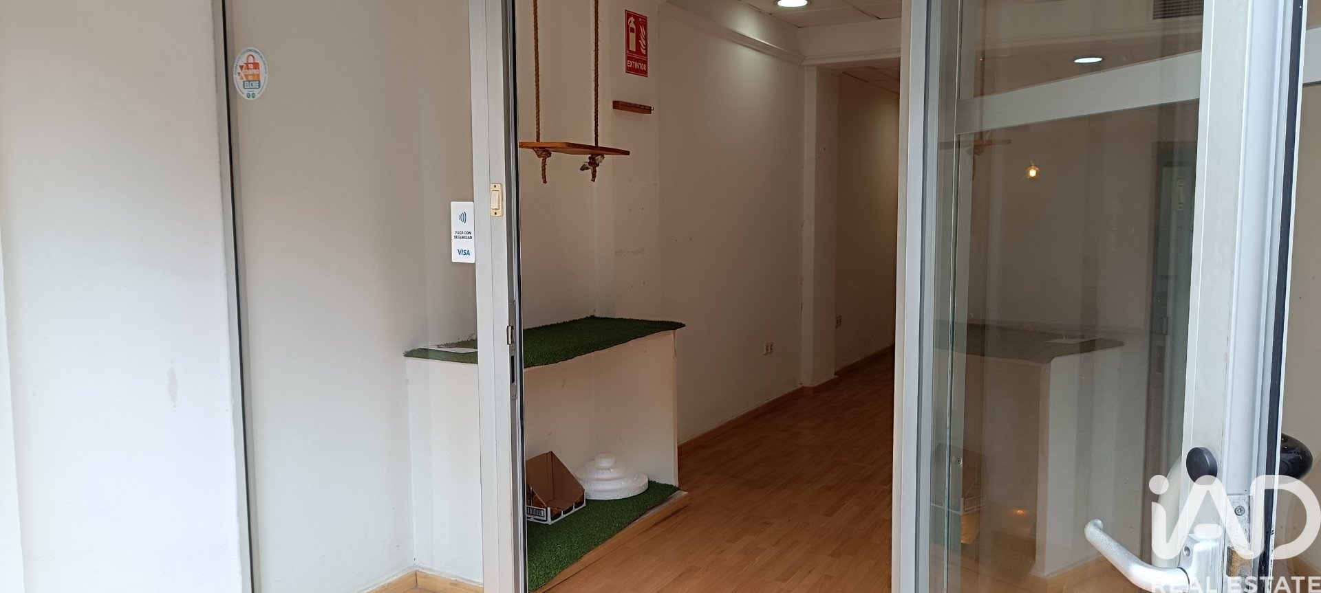 Commercial property à Elche, Alicante, Espagne 113 m2 No. 173416