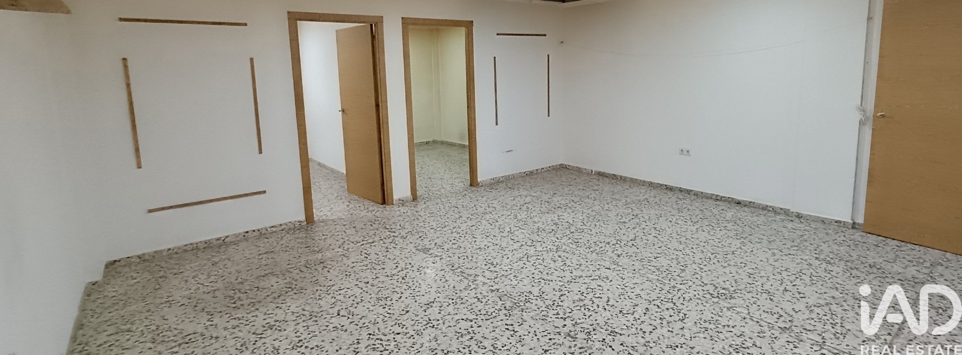 Commercial property à Elche, Alicante, Espagne 113 m2 No. 173416