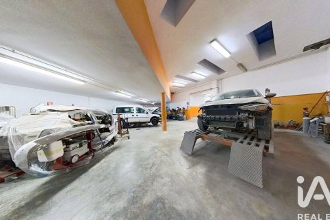 Lokal usługowy w Torredembarra, Tarragona, Hiszpania 6 sypialni, 420 mkw. nr 173421 – zdjęcie 21