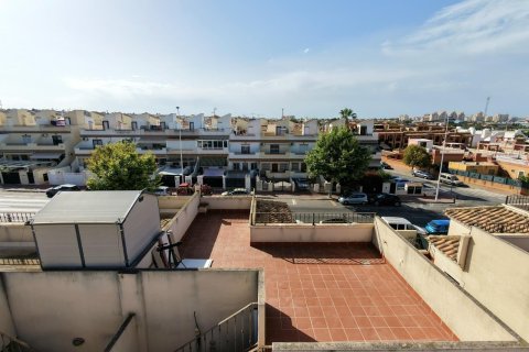 Villa till salu i Torrevieja, Alicante, Spanien 4 sovrum, 114 kvm. Nr. 195540 - foto 11