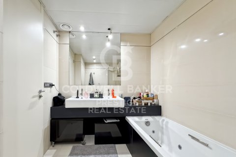 Lägenhet till salu i Barcelona, Spanien 3 sovrum, 149 kvm. Nr. 159209 - foto 17