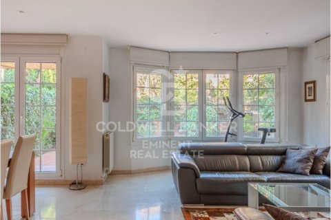 Māja pārdošanā Esplugues de Llobregat, Barcelona, Spānijā 5 istabas, 313 m2 Nr. 159208 - attēls 2