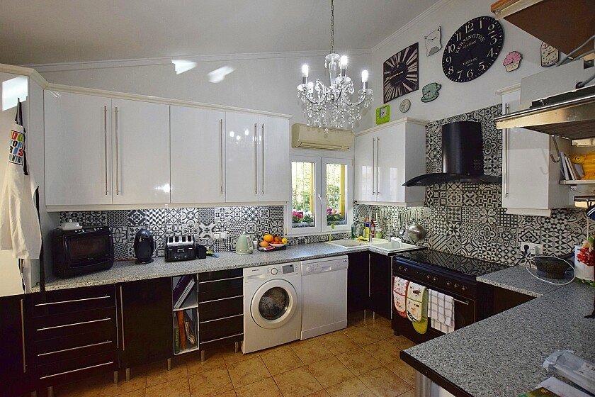 Villa à La Florida, Alicante, Espagne 4 chambres, 145 m2 No. 103598