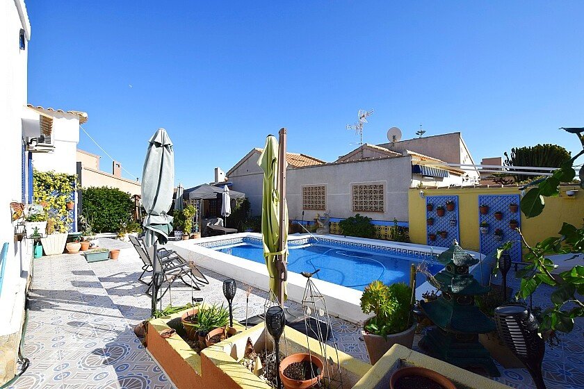 Villa à La Florida, Alicante, Espagne 4 chambres, 145 m2 No. 103598