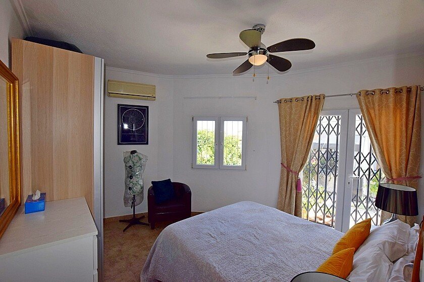 Villa à La Florida, Alicante, Espagne 4 chambres, 145 m2 No. 103598