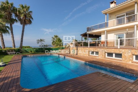 Willa w Lloret de Mar, Girona, Hiszpania 5 sypialni, 458 mkw. nr 176896 – zdjęcie 26