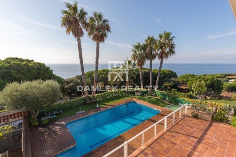 Willa w Lloret de Mar, Girona, Hiszpania 5 sypialni, 458 mkw. nr 176896 – zdjęcie 2