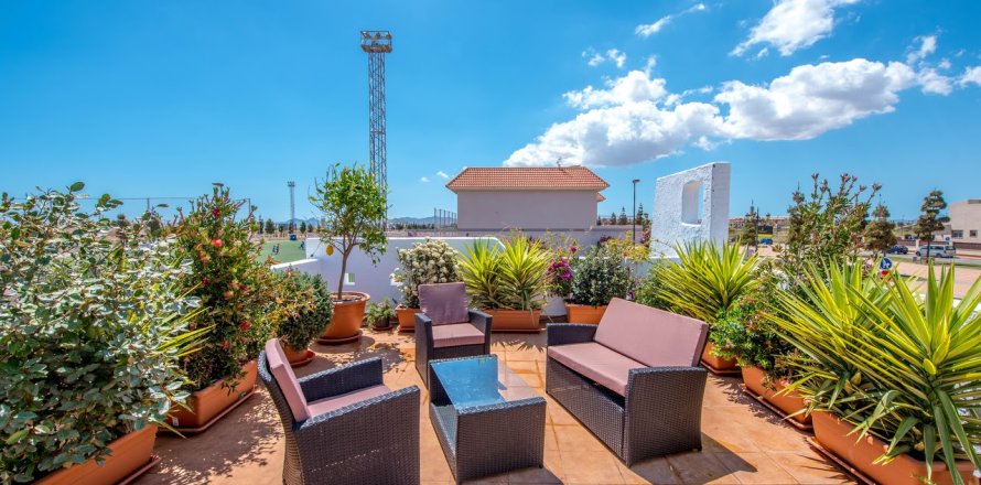 Villa a Los Alcazares, Murcia, Spagna 3 camere da letto, 95 mq. N° 136408