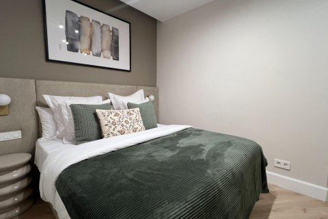 Apartment for sale in Madrid, Spain 2 bedrooms, 106 sq.m. No. 140232 - photo 15