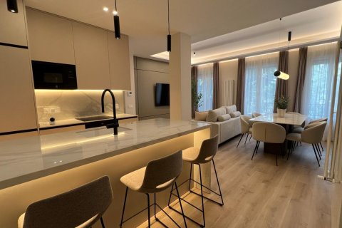 Apartment for sale in Madrid, Spain 2 bedrooms, 106 sq.m. No. 140232 - photo 5