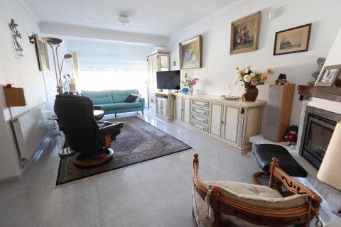 Сasa en venta en Torrevieja, Alicante, España 4 dormitorios, 230 m2 No. 140234 - foto 7