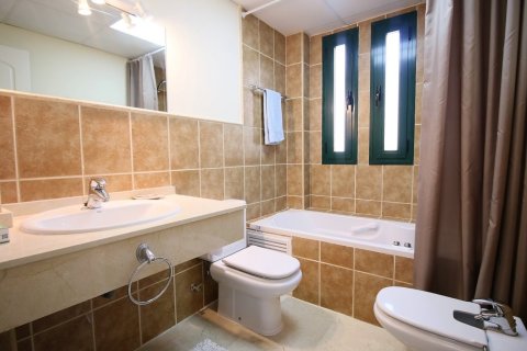 Apartament w Finestrat, Alicante, Hiszpania 2 sypialnie, 121 mkw. nr 140231 – zdjęcie 22