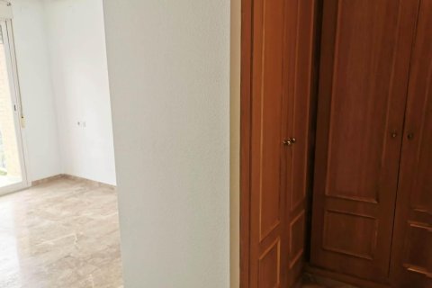 Apartament w Alicante, Hiszpania 3 sypialnie, 139 mkw. nr 140235 – zdjęcie 21