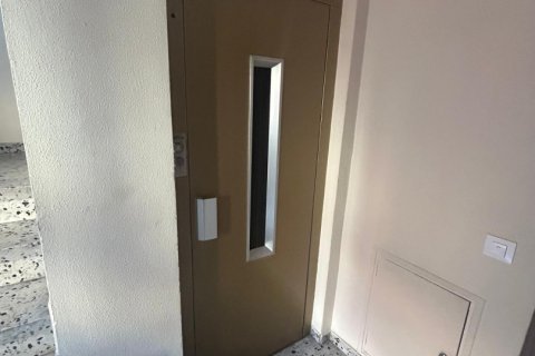 Apartment for rent in Leon, Spain 3 bedrooms, 91 sq.m. No. 187563 - photo 3