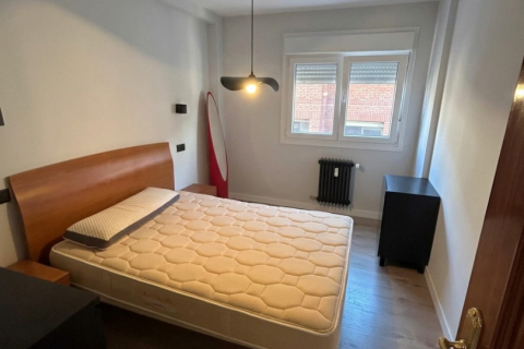 Apartment for rent in Leon, Spain 3 bedrooms, 91 sq.m. No. 187563 - photo 10