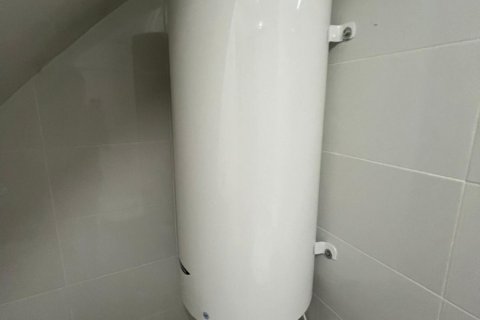 Komerciāls īpašums īrēšanai Madrid, Spānijā 1 istaba, 43 m2 Nr. 187560 - attēls 5