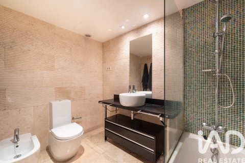 Huoneisto vuokrattavana Madrid, Espanja, 2 makuuhuonetta, 125 m2 No. 187562 - kuva 19