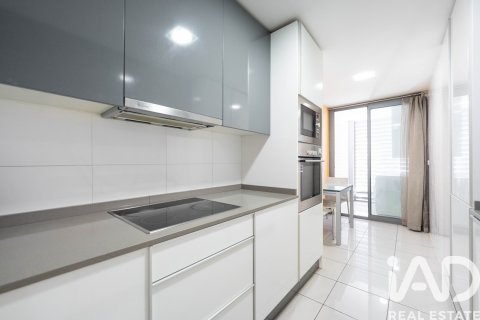 Huoneisto vuokrattavana Madrid, Espanja, 2 makuuhuonetta, 125 m2 No. 187562 - kuva 8