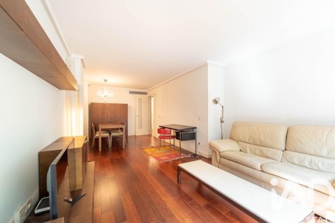 Huoneisto vuokrattavana Madrid, Espanja, 2 makuuhuonetta, 125 m2 No. 187562 - kuva 3
